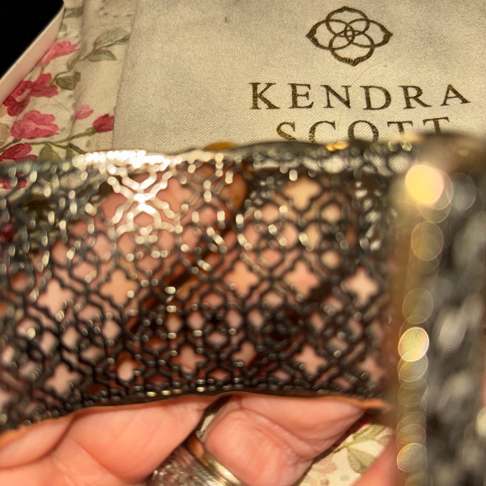 Kendra Scott Gold and Black Intricate Bracelet
